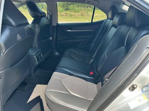 Used 2018 Toyota Camry XSE FWD image 23