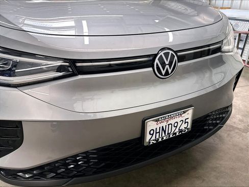 Used 2023 Volkswagen ID.4 Pro S RWD image 35
