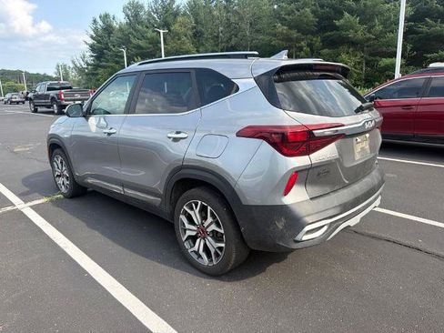 Used 2023 Kia Seltos SX w/ SX Sunroof Package AWD/4WD image 5