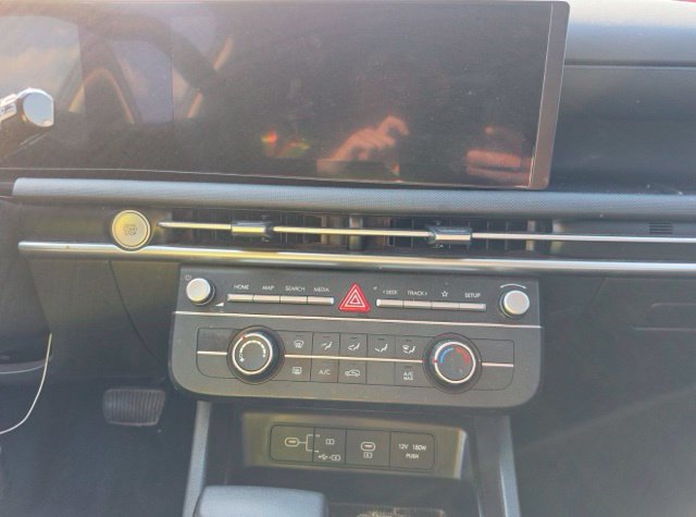 Used 2026 Hyundai Tucson SE FWD image 16