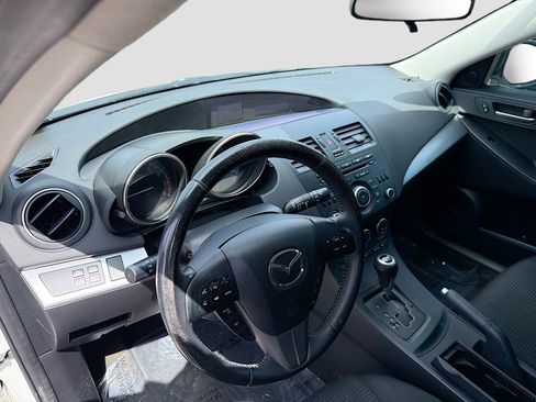 Used 2013 MAZDA MAZDA3 i Touring w/ Preferred Equipment Pkg image 25