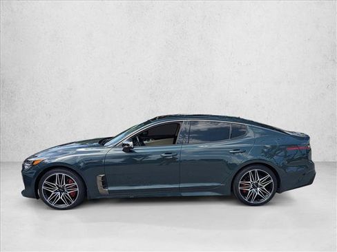 Used 2022 Kia Stinger GT1 RWD image 9