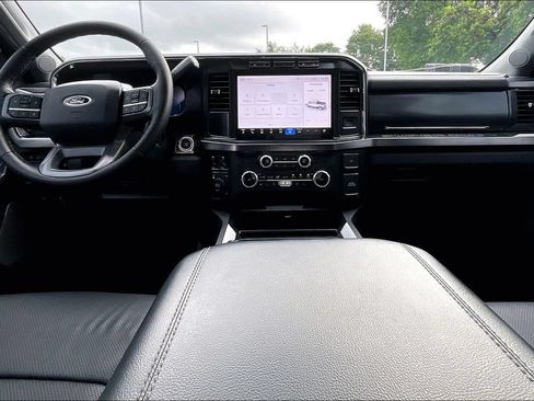 Used 2024 Ford F350 Lariat AWD/4WD image 18