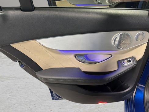 Used 2020 Mercedes-Benz C 300 4MATIC Sedan image 13