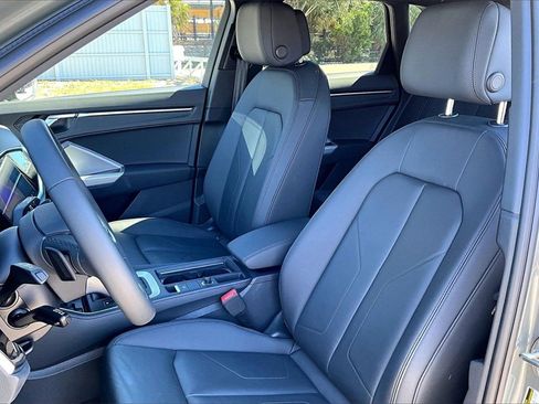 Certified 2024 Audi Q3 2.0T Premium w/ Convenience Package image 21