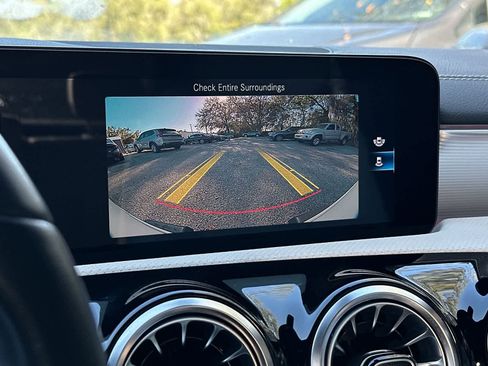 Used 2022 Mercedes-Benz CLA 250 image 20