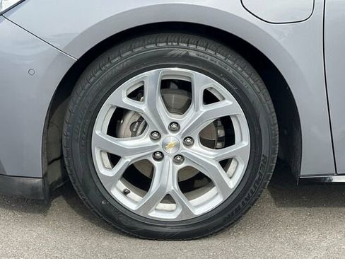 Used 2018 Chevrolet Volt Premier w/ Driver Confidence Package image 24