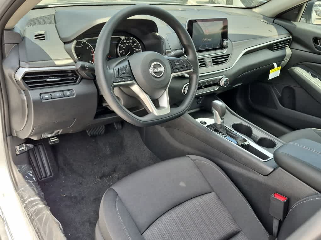 New 2026 Nissan Altima 2.5 SV FWD image 11