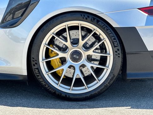 Used 2018 Porsche 911 GT2 RS RWD image 42