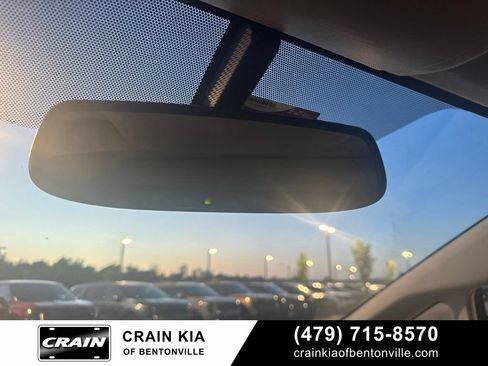 Used 2011 Toyota Prius Four w/ Solar Roof Pkg FWD image 22