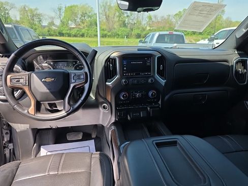 Used 2020 Chevrolet Silverado 1500 High Country w/ Technology Package image 14