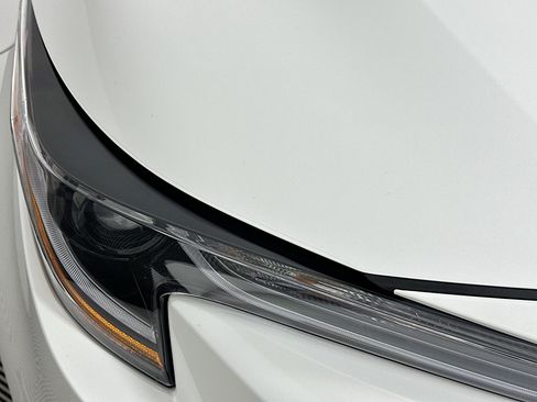 Used 2025 Toyota Corolla LE image 9