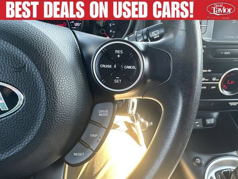 Used 2017 Kia Soul + FWD image 14