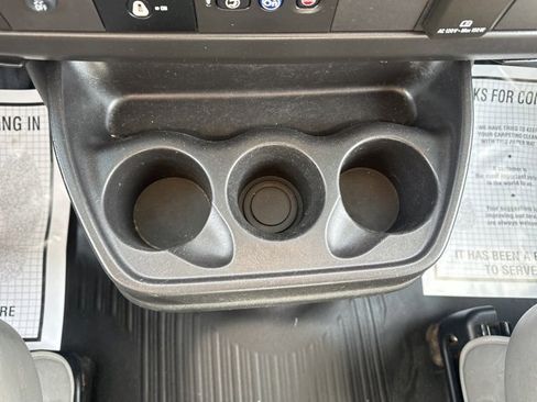 Used 2018 Chevrolet Express 2500 w/ Driver Convenience Package image 25