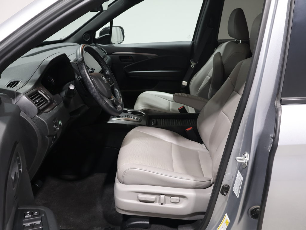 Used 2023 Honda Passport EX-L image 11