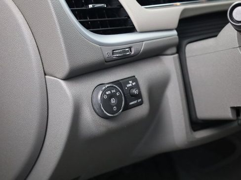 Used 2017 Chevrolet Traverse Premier image 14