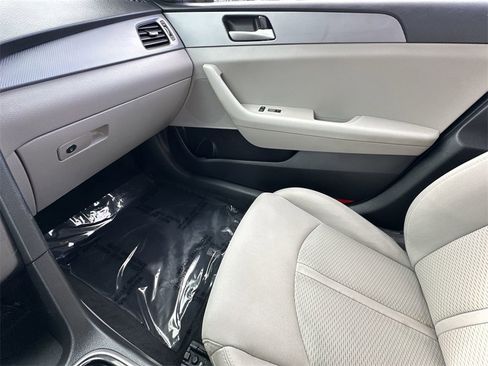 Used 2018 Hyundai Sonata SE image 26