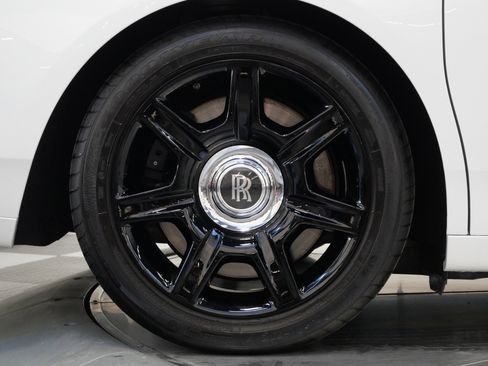 Used 2013 Rolls-Royce Ghost -Rear Theatre Configuration, S image 44