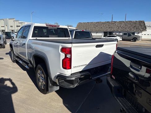 Used 2023 Chevrolet Silverado 2500 LTZ w/ LTZ Convenience Package image 4