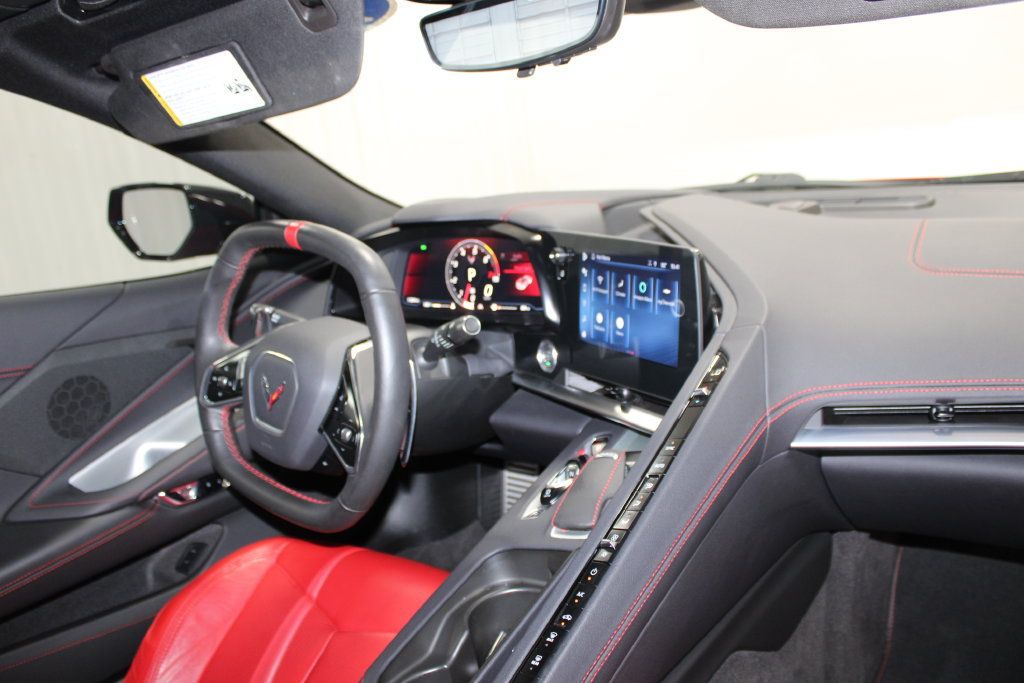 Used 2024 Chevrolet Corvette Stingray Coupe w/ 1LT RWD image 29