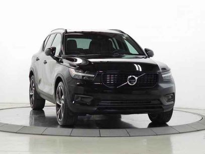 Used 2019 Volvo XC40 T5 R-Design