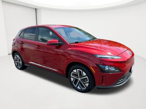 Certified 2022 Hyundai Kona SEL w/ Convenience Package FWD image 3