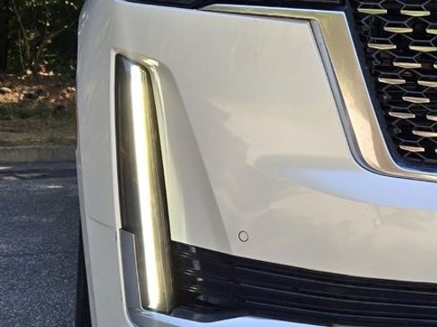 Used 2022 Cadillac Escalade ESV Premium Luxury w/ Performance Package image 15