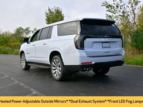 Used 2026 Chevrolet Suburban Premier w/ Sun And Tow Package AWD/4WD image 19