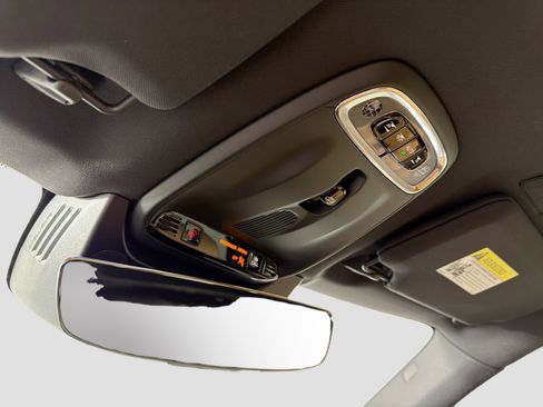 Used 2017 Volvo XC90 T6 Inscription w/ Vision Package image 21