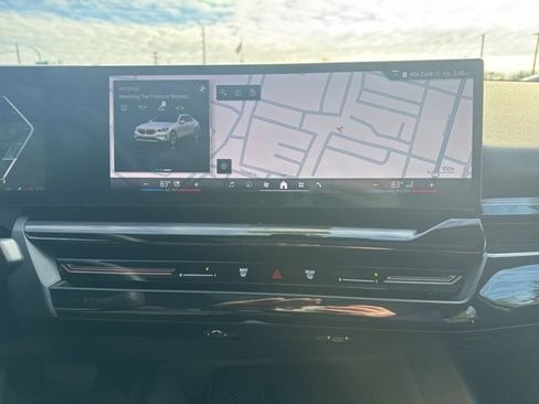 Used 2025 BMW 530i xDrive w/ Premium Package image 16