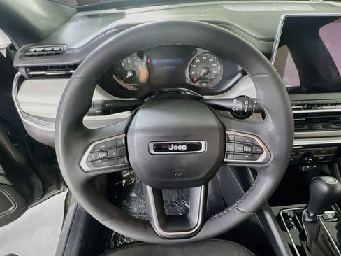 Used 2023 Jeep Compass Limited w/ Elite Group AWD/4WD image 11