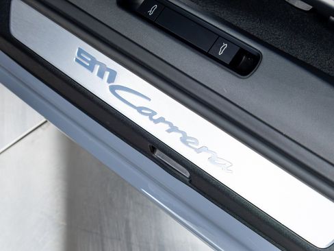 Used 2024 Porsche 911 Carrera image 63