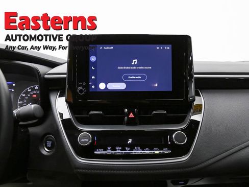 Used 2025 Toyota Corolla SE image 12