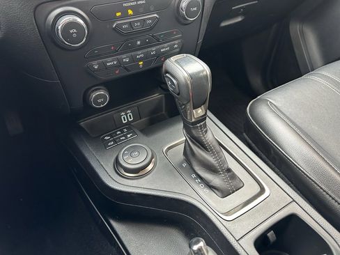 Used 2020 Ford Ranger Lariat w/ Equipment Group 501A Mid image 25