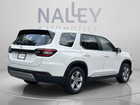 Used 2024 Honda Pilot EX-L image 3