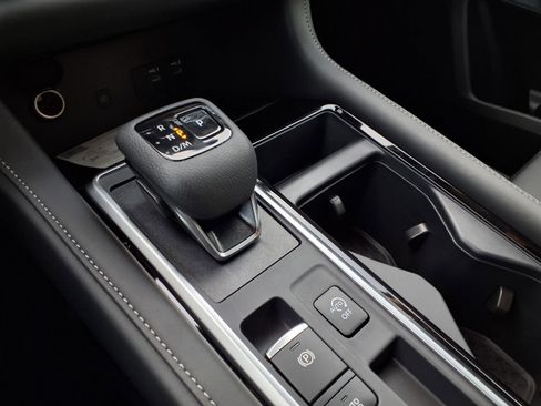 New 2026 Nissan Pathfinder SL w/ SL Premium Package image 14