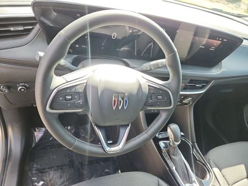 Certified 2024 Buick Encore GX Preferred w/ Comfort Package FWD image 17