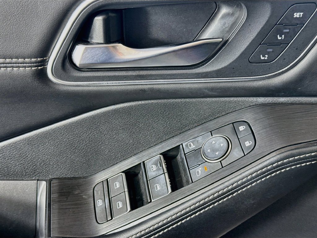 Used 2024 Nissan Rogue Platinum w/ Platinum Premium Package FWD image 23