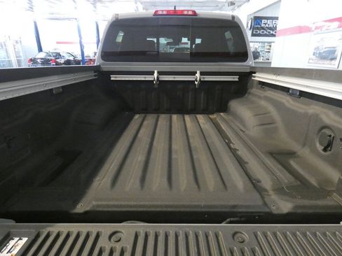 Used 2023 Nissan Frontier PRO-4X w/ Pro Convenience Package image 6