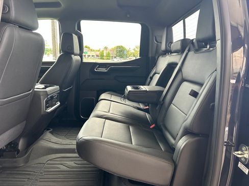 Used 2024 GMC Sierra 1500 SLT w/ SLT Premium Plus Package RWD image 9