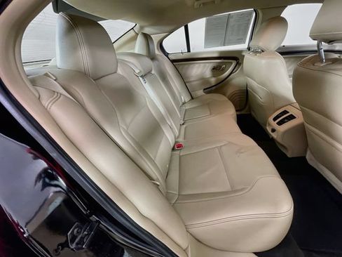 Used 2016 Ford Taurus Limited FWD image 27
