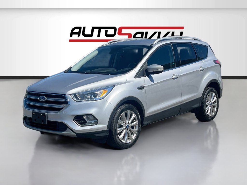 Used 2017 Ford Escape Titanium FWD image 3