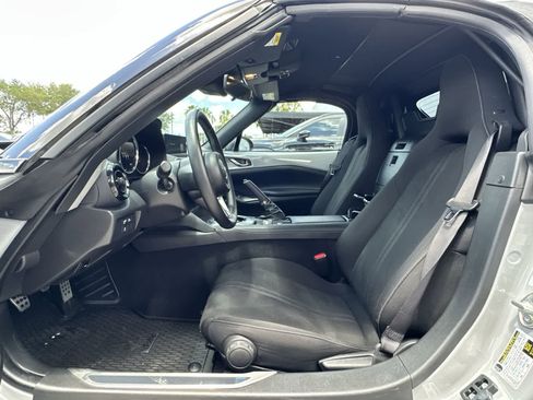 Used 2025 MAZDA MX-5 Miata Club w/ Interior Package RWD image 2