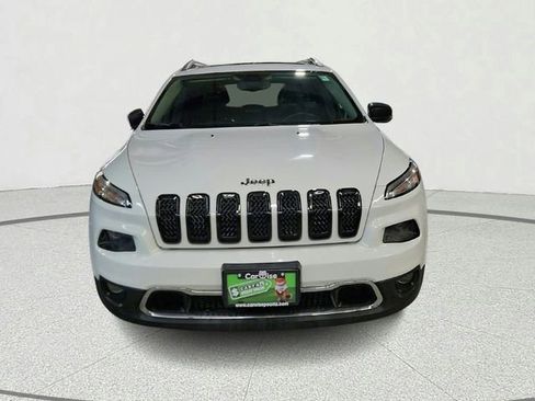 Used 2018 Jeep Cherokee Limited image 6