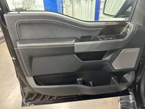 Used 2023 Ford F150 Lariat AWD/4WD image 11