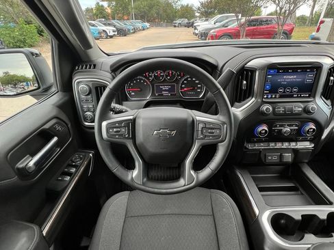 Certified 2022 Chevrolet Silverado 1500 RST AWD/4WD image 11