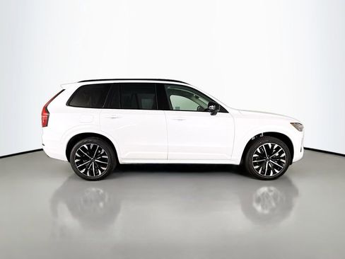 New 2026 Volvo XC90 T8 Ultra w/ Protection Package AWD/4WD image 8