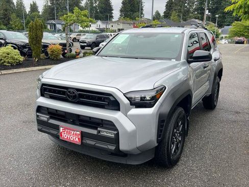 Certified 2025 Toyota 4Runner SR5 AWD/4WD image 4