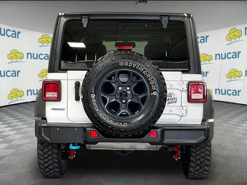 Used 2023 Jeep Wrangler Unlimited w/ Cold Weather Group AWD/4WD image 5