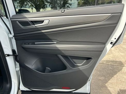 New 2026 Volkswagen Atlas Cross Sport SE FWD image 47